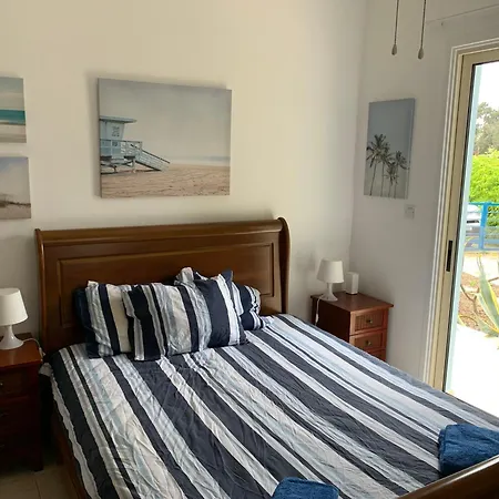 Lucky 7 Beachfront